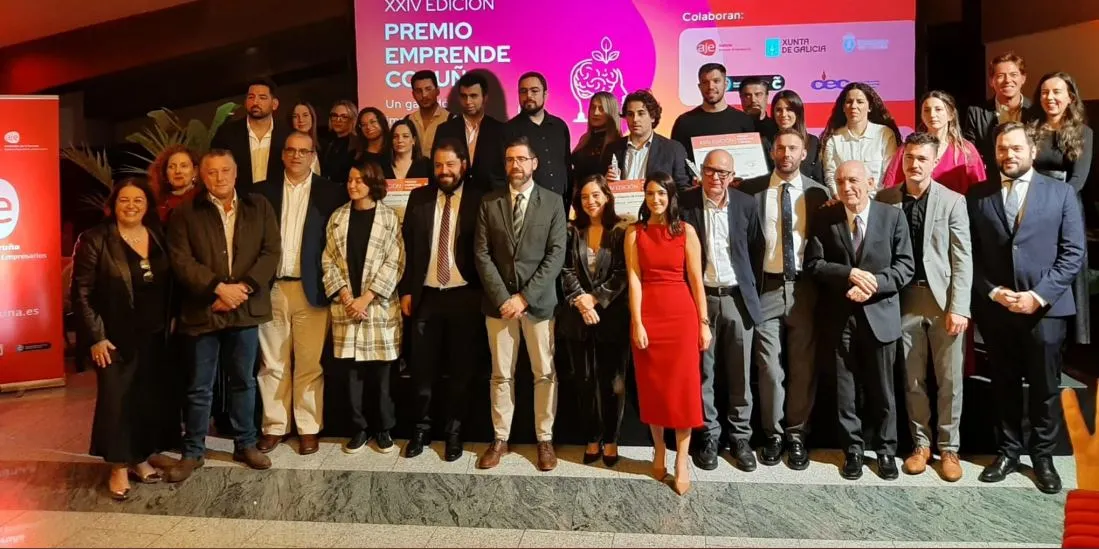 Entrega del Premio Iniciativa Emprendedora de AJE Coruña a Ceus World